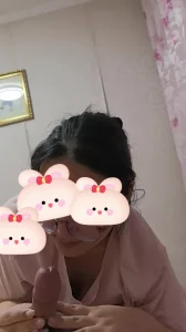 老婆已被我的大鸡巴征服，分享老婆口活