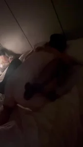 3p观战骚炮友被猛干做个旁观者